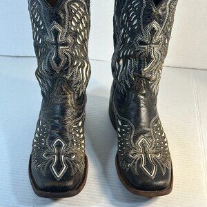 WOMENS SIZE 9 CORRAL BOOTS
